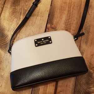Kate Spade Bay Street Crossbody - Pebble / Black